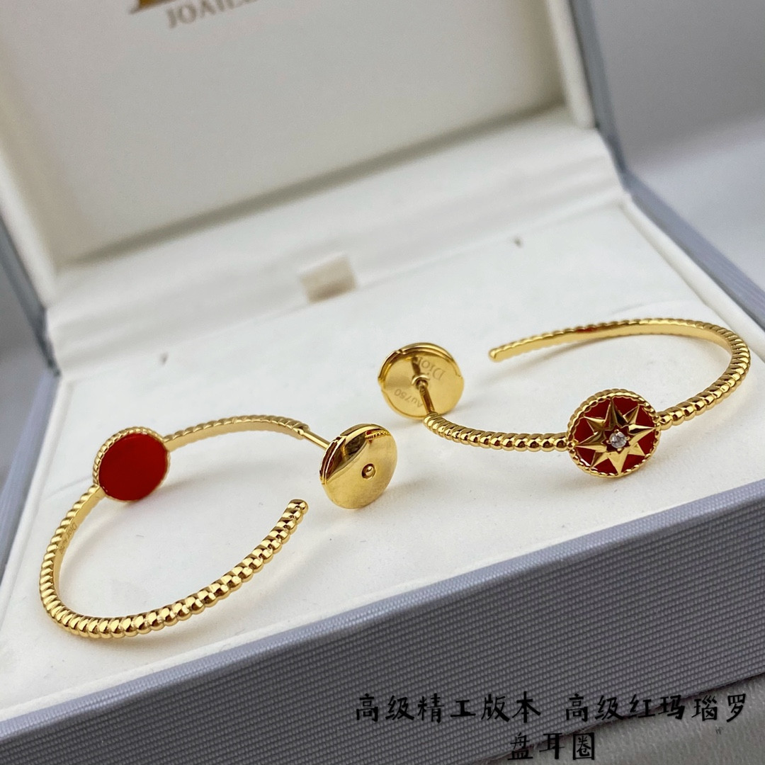 D*0r Eight-pointed star Earrings