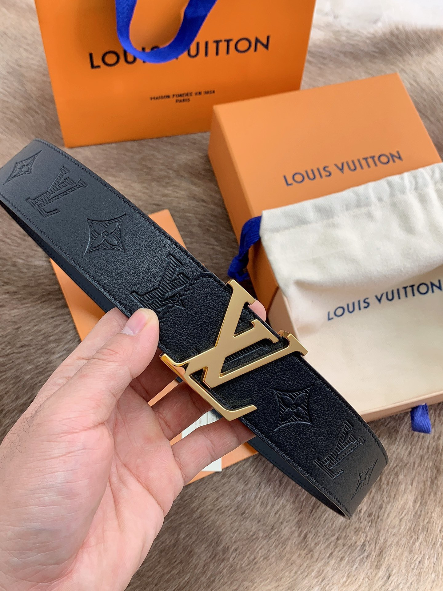LV L0*is V*t0n 40MM BELT