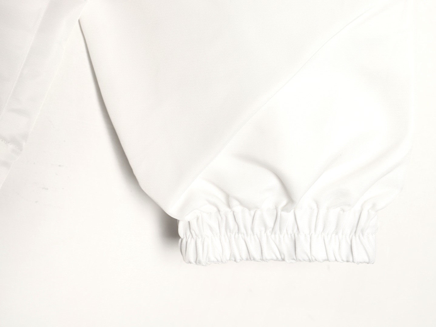 L0*is V*t0n LV Reversible Coats