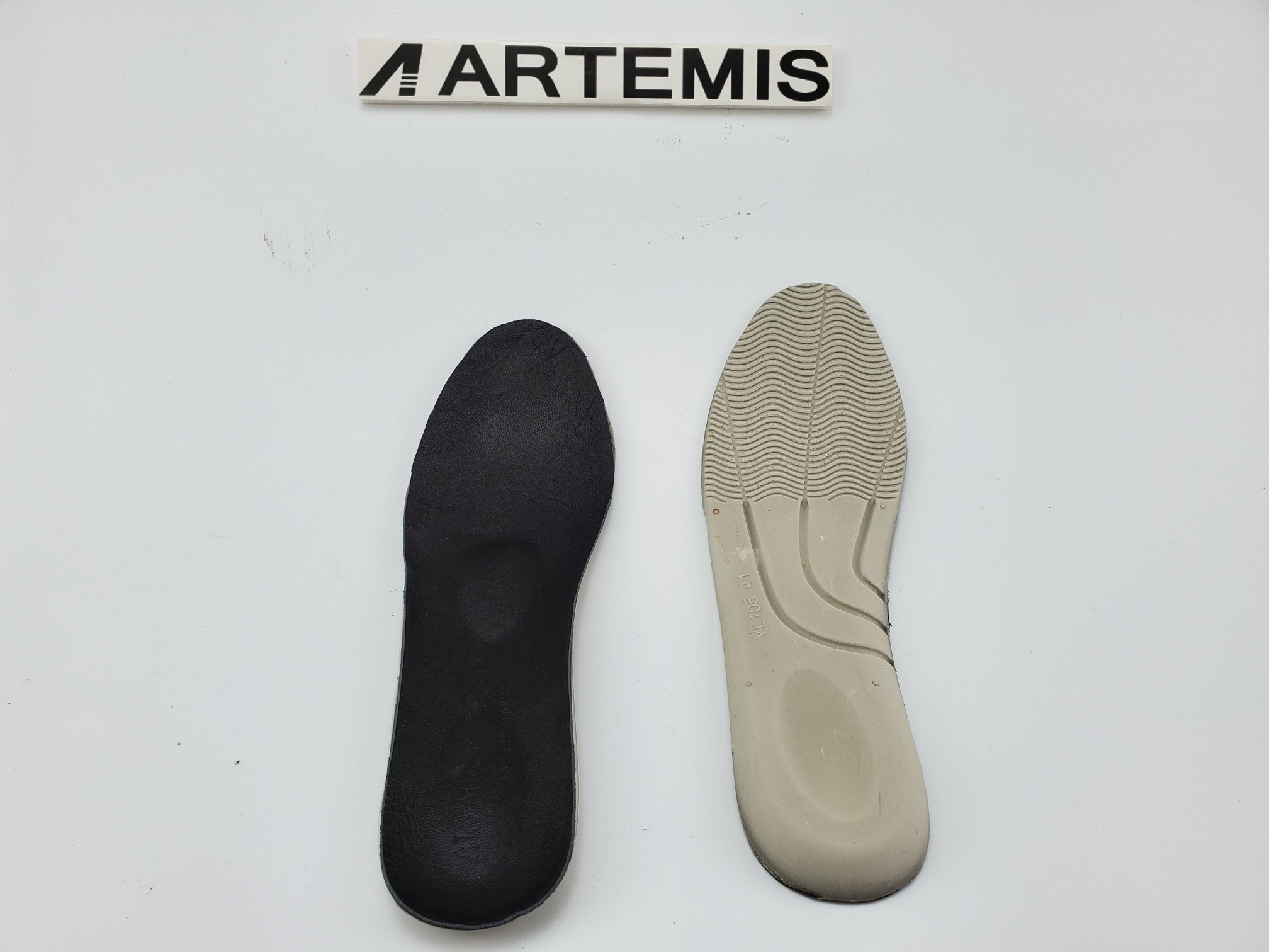 Ale*d*r M*Q*en Trainers Black