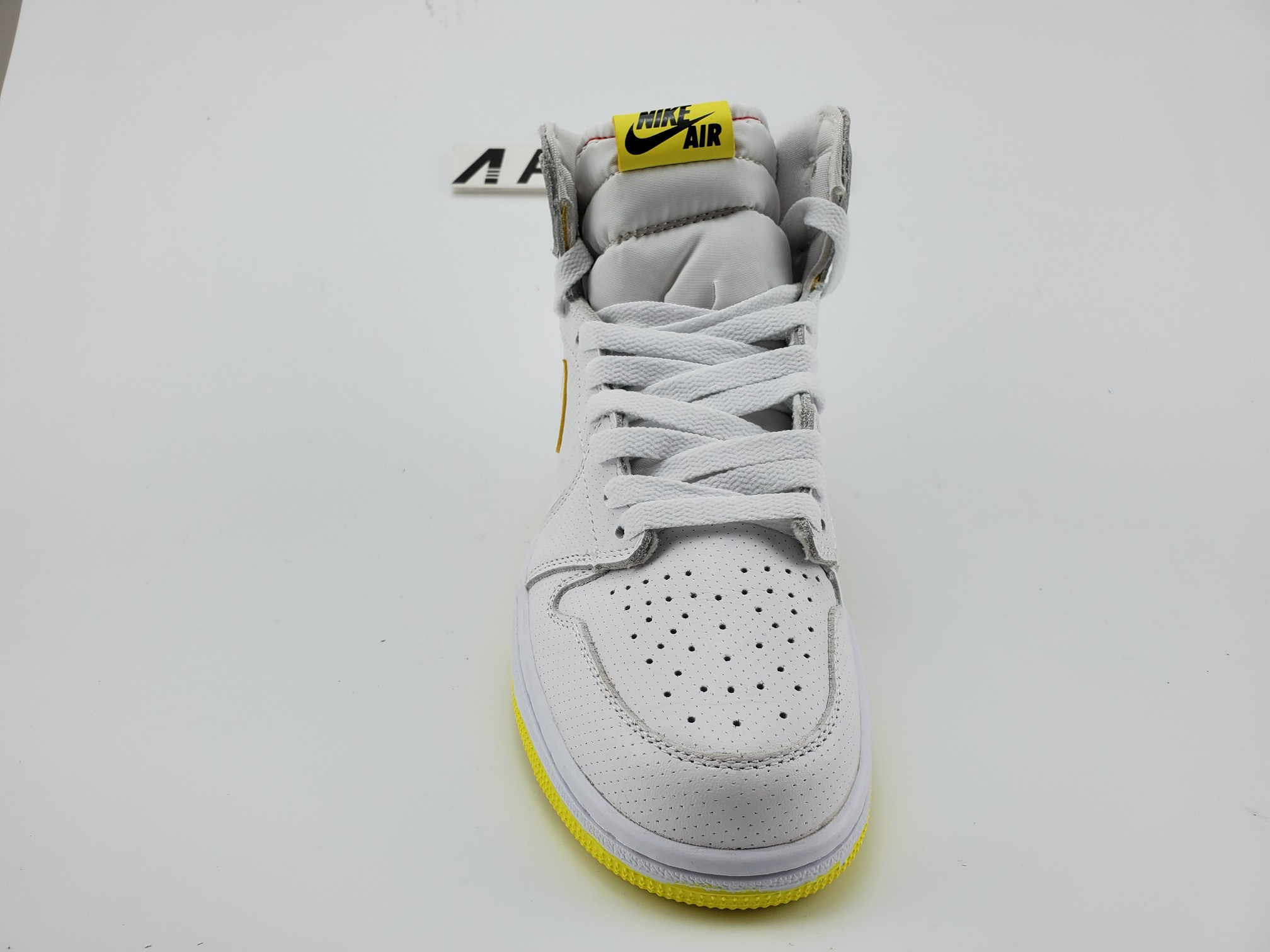 Air Jordan 1 High  “First Class Flight”