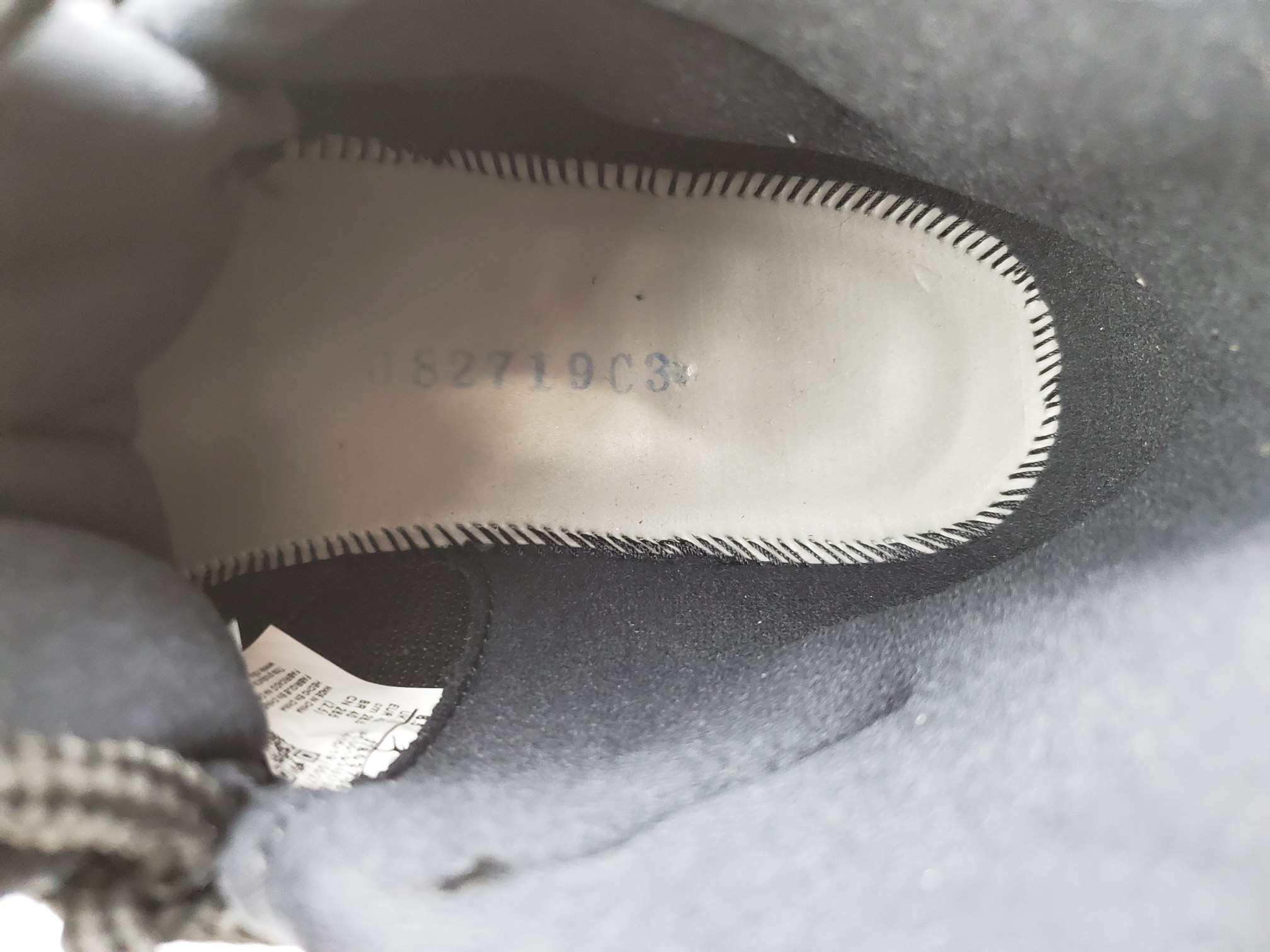 Air Jordan 11 Retro Playoffs Bred (2019)