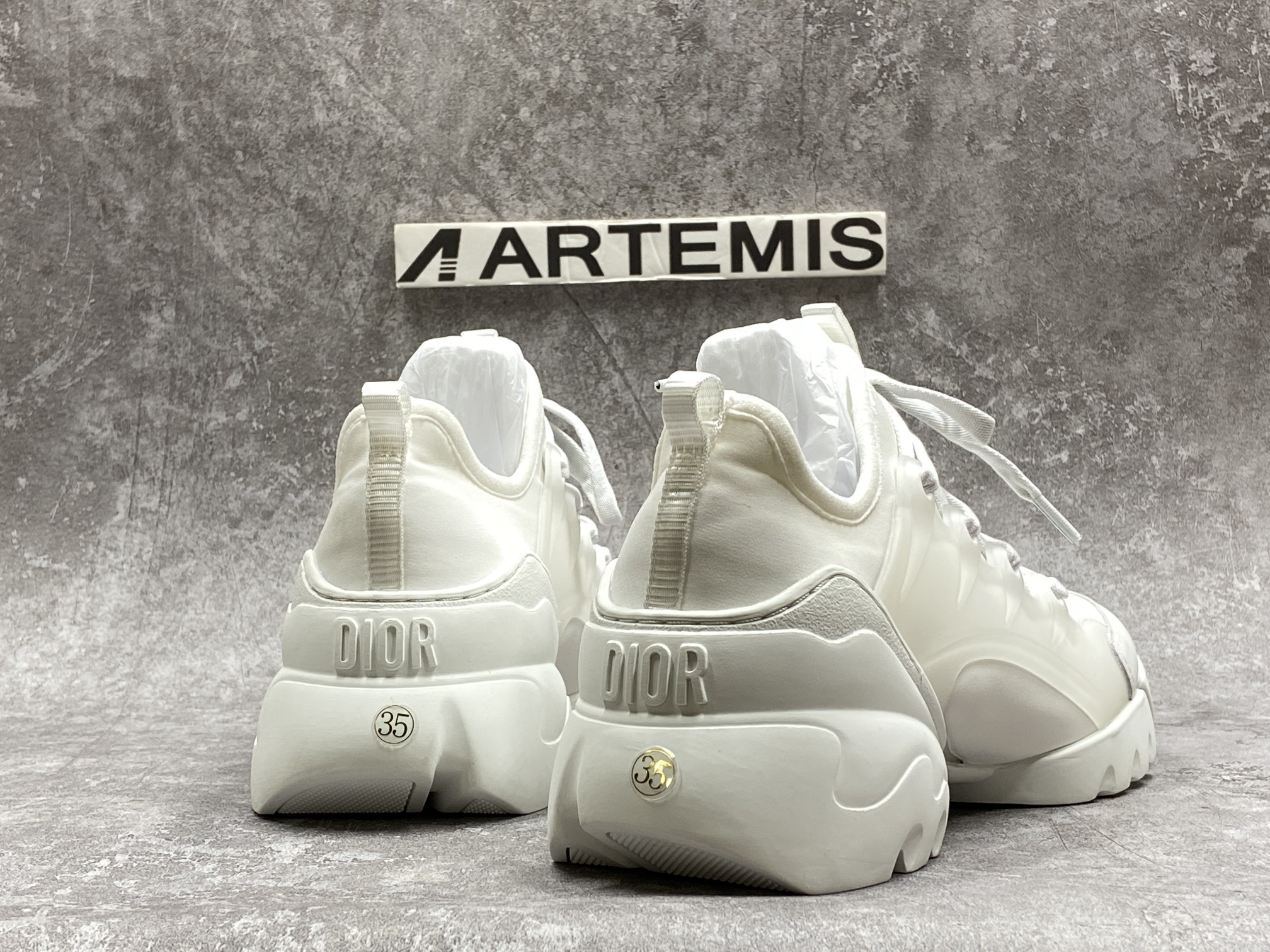 D*0r D Connect White Neoprene