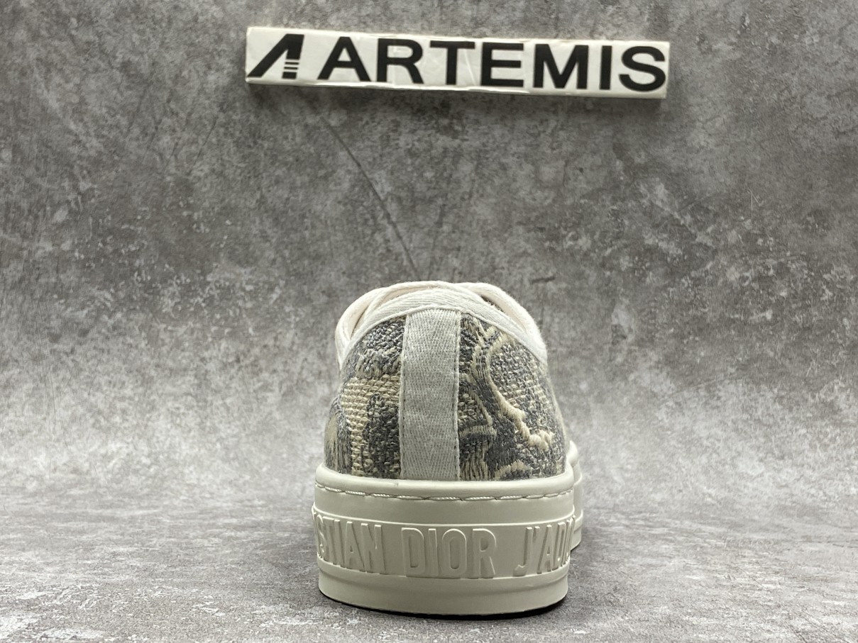 D*0r Walk N D*0r Patch Embroidery Grey