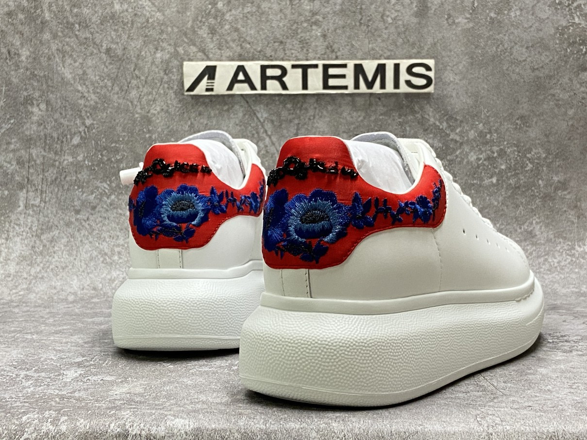 Ale*d*r M*Q*en Oversized Embroidery Red