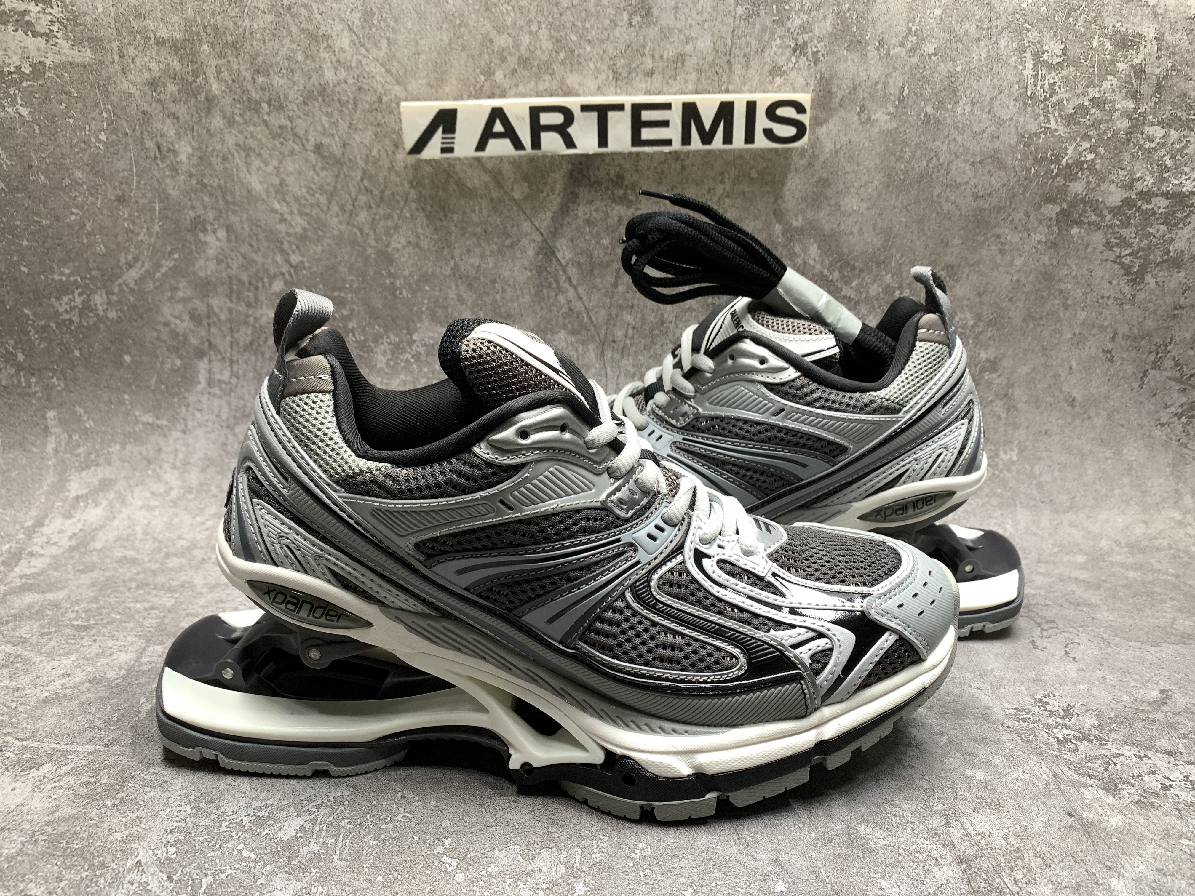 Balenciga X-Pander Grey