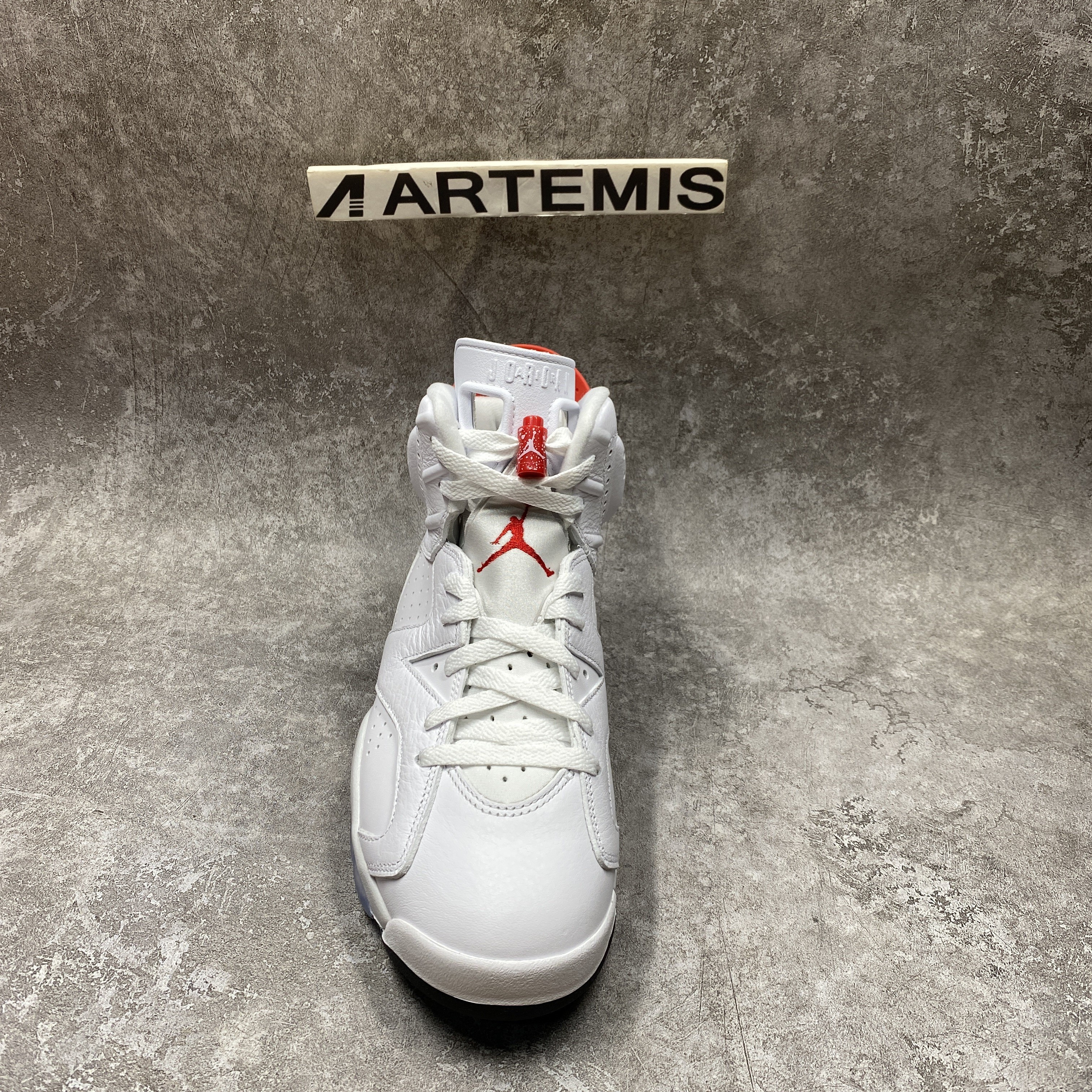 Air Jordan 6 Retro Red Oreo