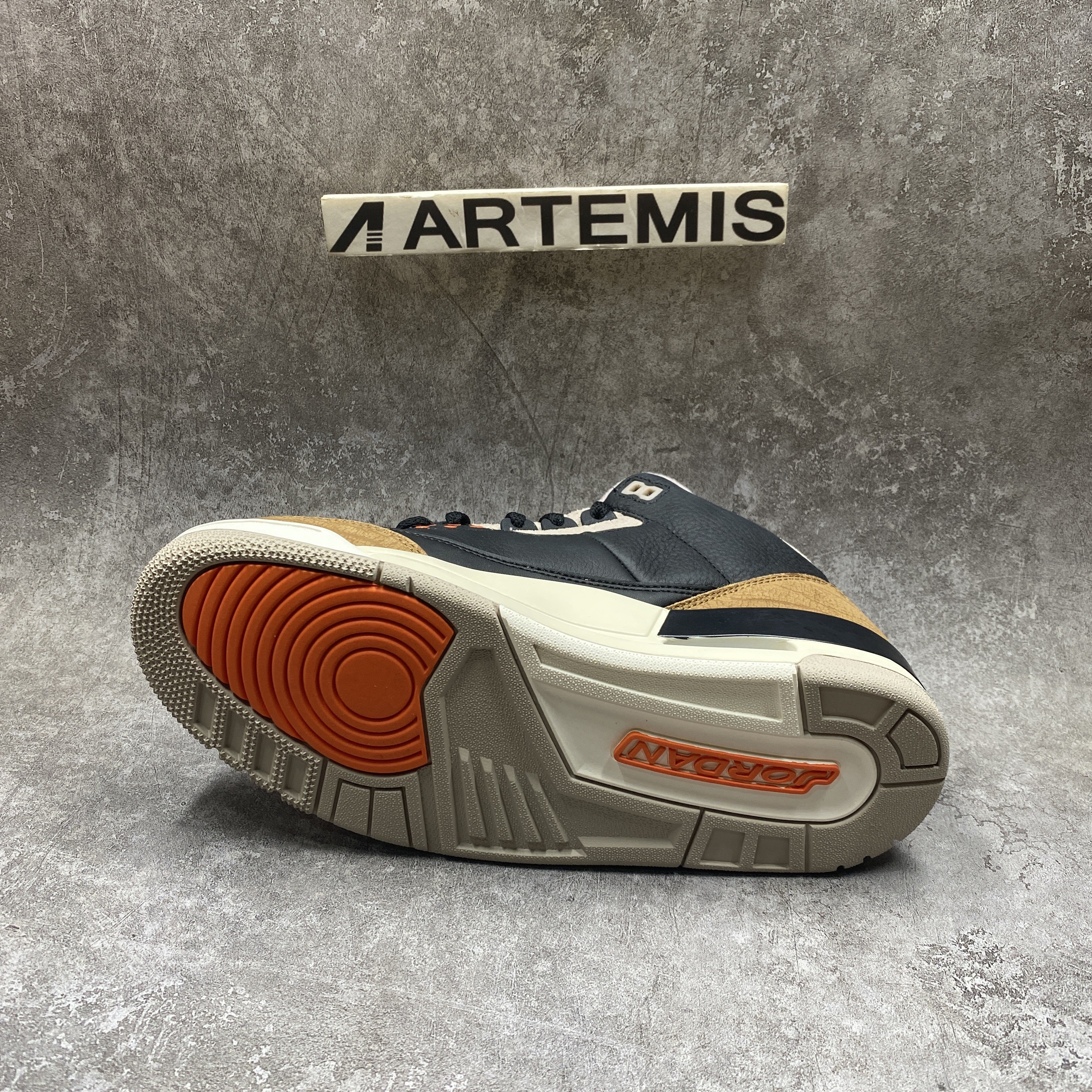 Air Jordan 3 Desert Elephant