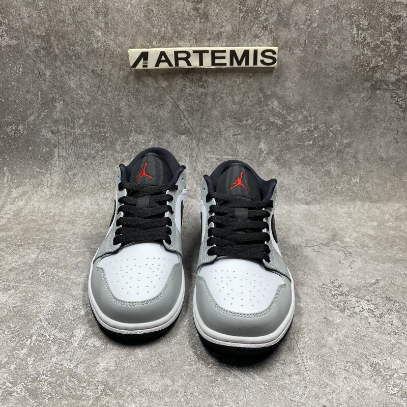 Air Jordan 1 Low Light Smoke Grey