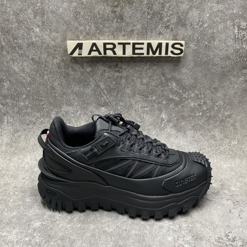 Moncler Trailgrip Gore-Tex Black