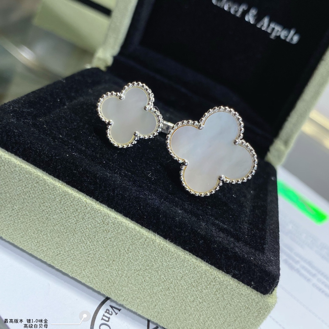 V*N CL*F & Arpels Four-leaf Clover Premium White Fritillary Opening Ring