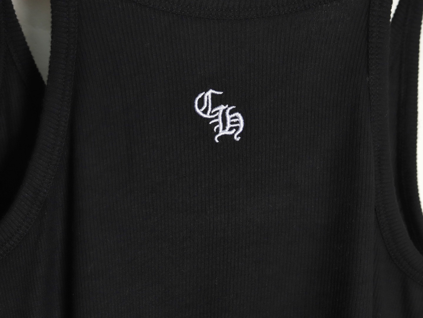 Ch**me He**ts CH knitting Vest