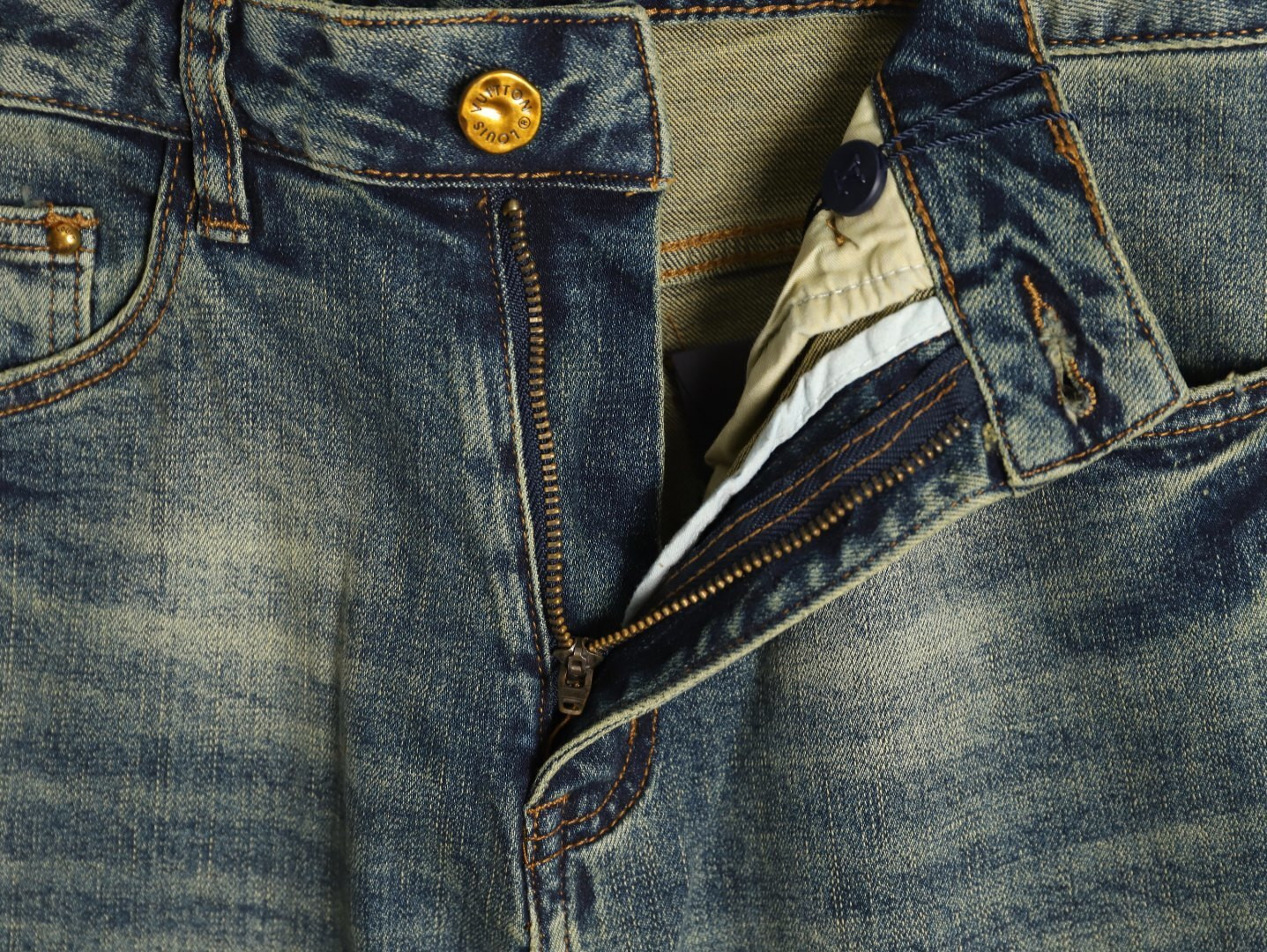 L0*is V*t0n 25SS Jeans