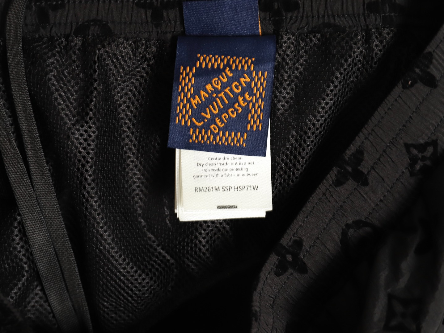 L0*is V*t0n LV 25ss shorts