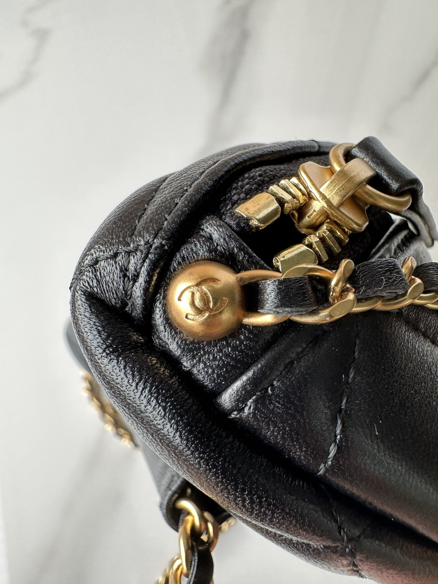 Ch*el Waist Bag 17 × 24 × 11 cm