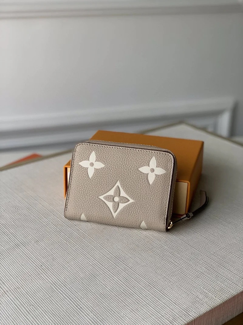 LV ZIPPY WALLET M69797