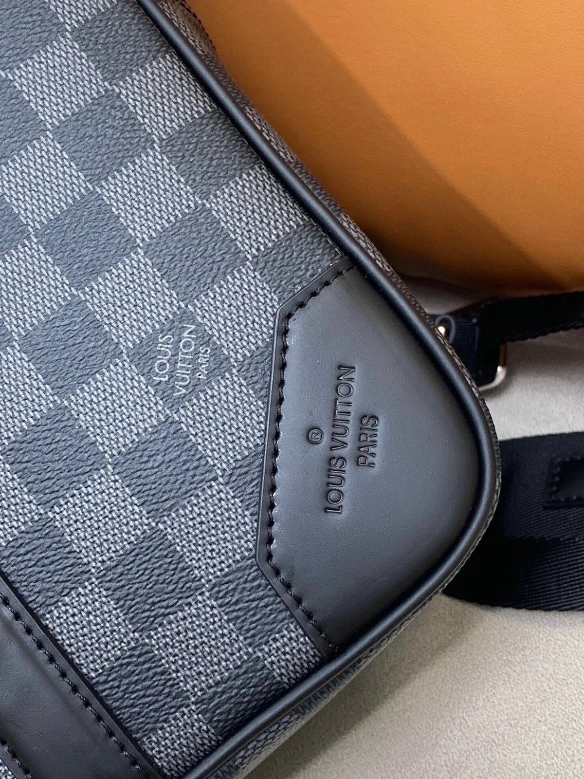 LV BRIEFCASE BACKPACK N50051