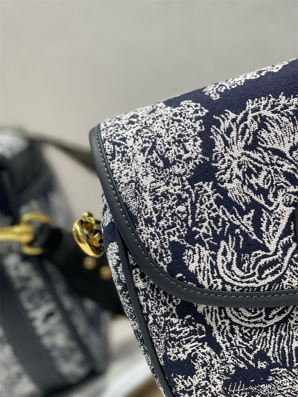 LARGE D*0r BOBBY BAG Oblique