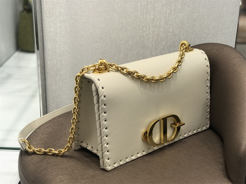 D*0r 30 MONTAIGNE CHAIN BAG WHITE