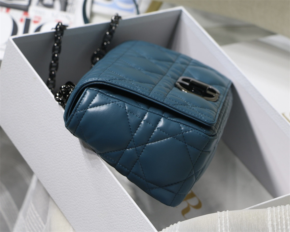 MEDIUM D*0r CARO BAG Navy S*pple Cannage Calfskin With Silver Hardware 25.5 x 15.5 x 8 cm