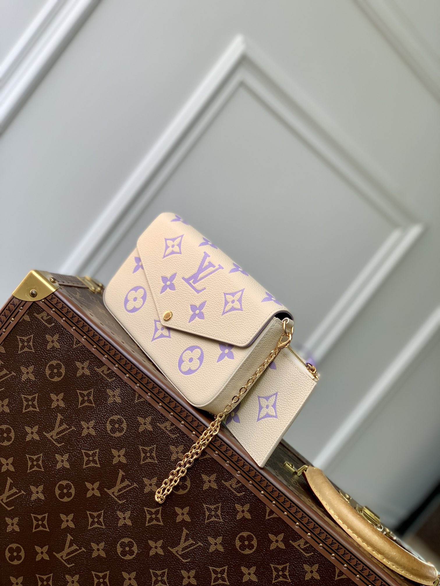 LV FÉLICIE POCHETTE M69977