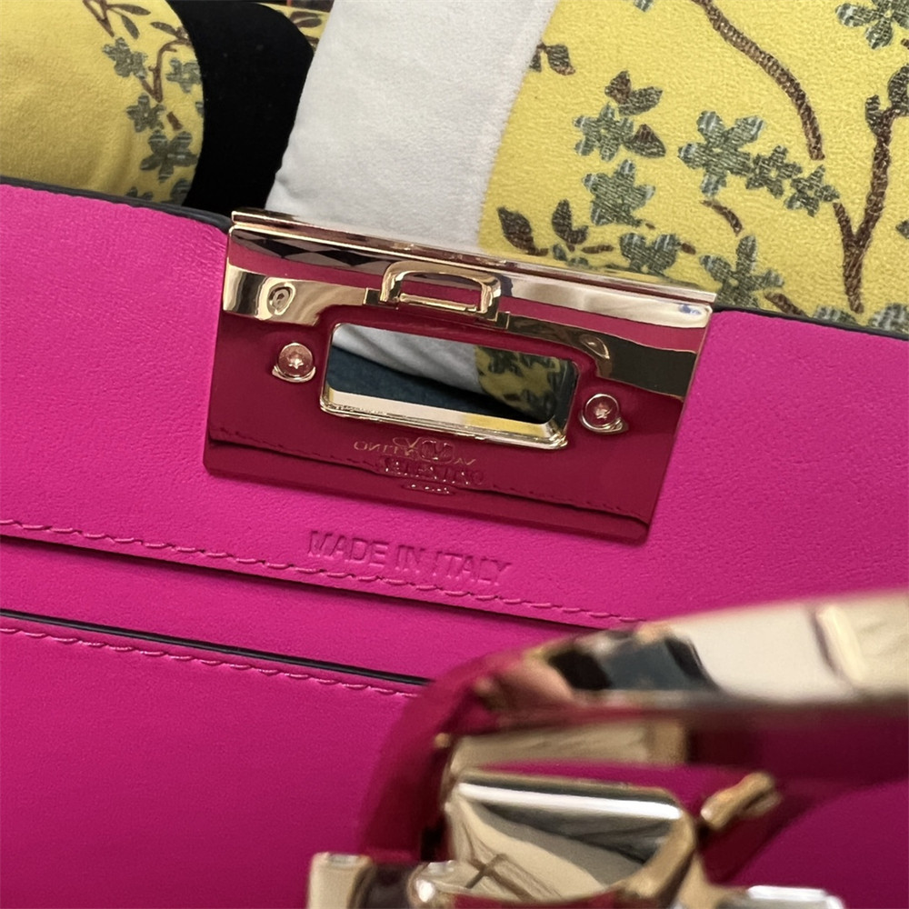 va*t*no GARAVANI ROCKSTUD23 smooth calfskin handbag