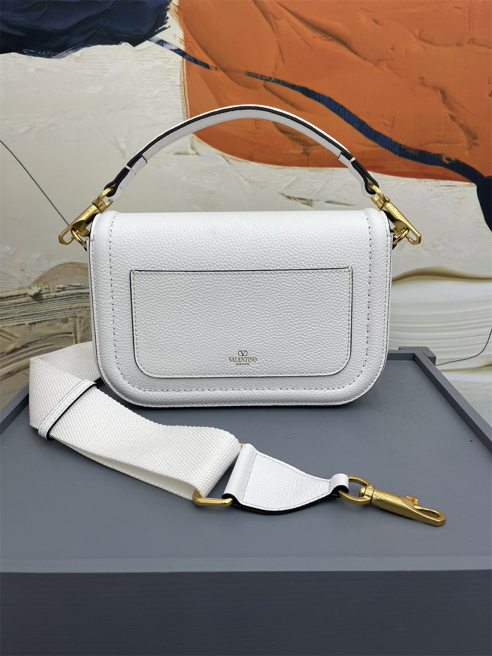 va*t*no GARAVANI ALLTIME GRAINY CALFSKIN SHOULDER BAG IVORY 23.5x18X8cm
