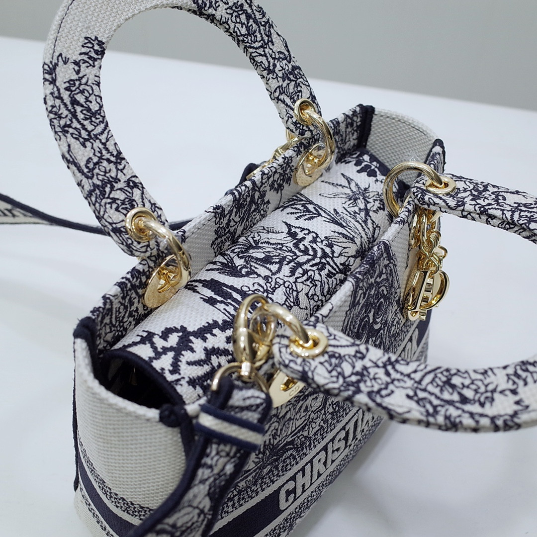 MEDIUM D*0r LADY D-LITE BAG 24 x 20 x 11 cm