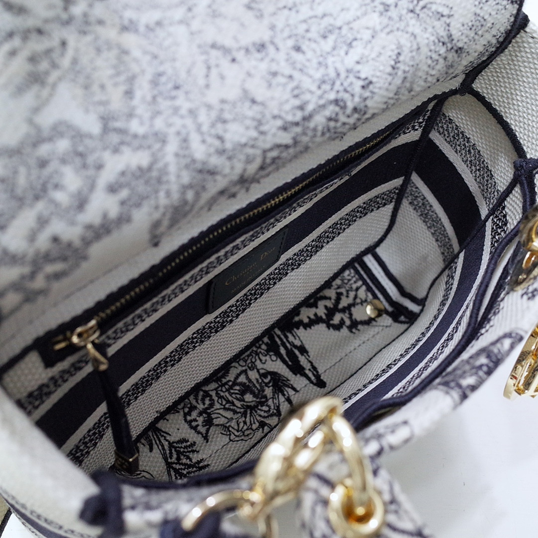 MEDIUM D*0r LADY D-LITE BAG 24 x 20 x 11 cm