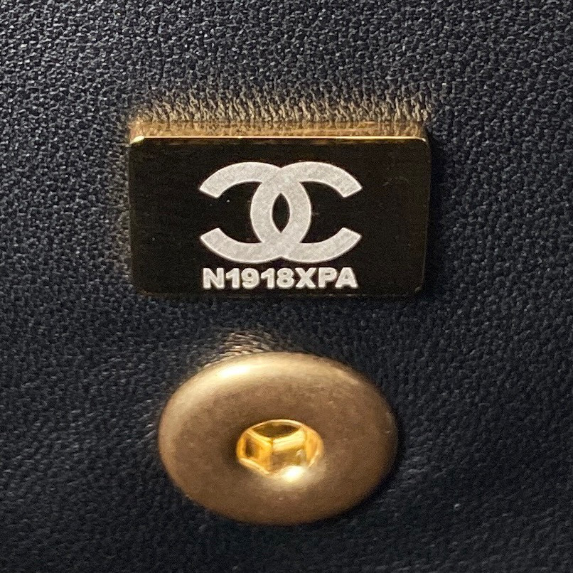 Ch*el MINI FLAP BAG BLACK 12×19×8cm