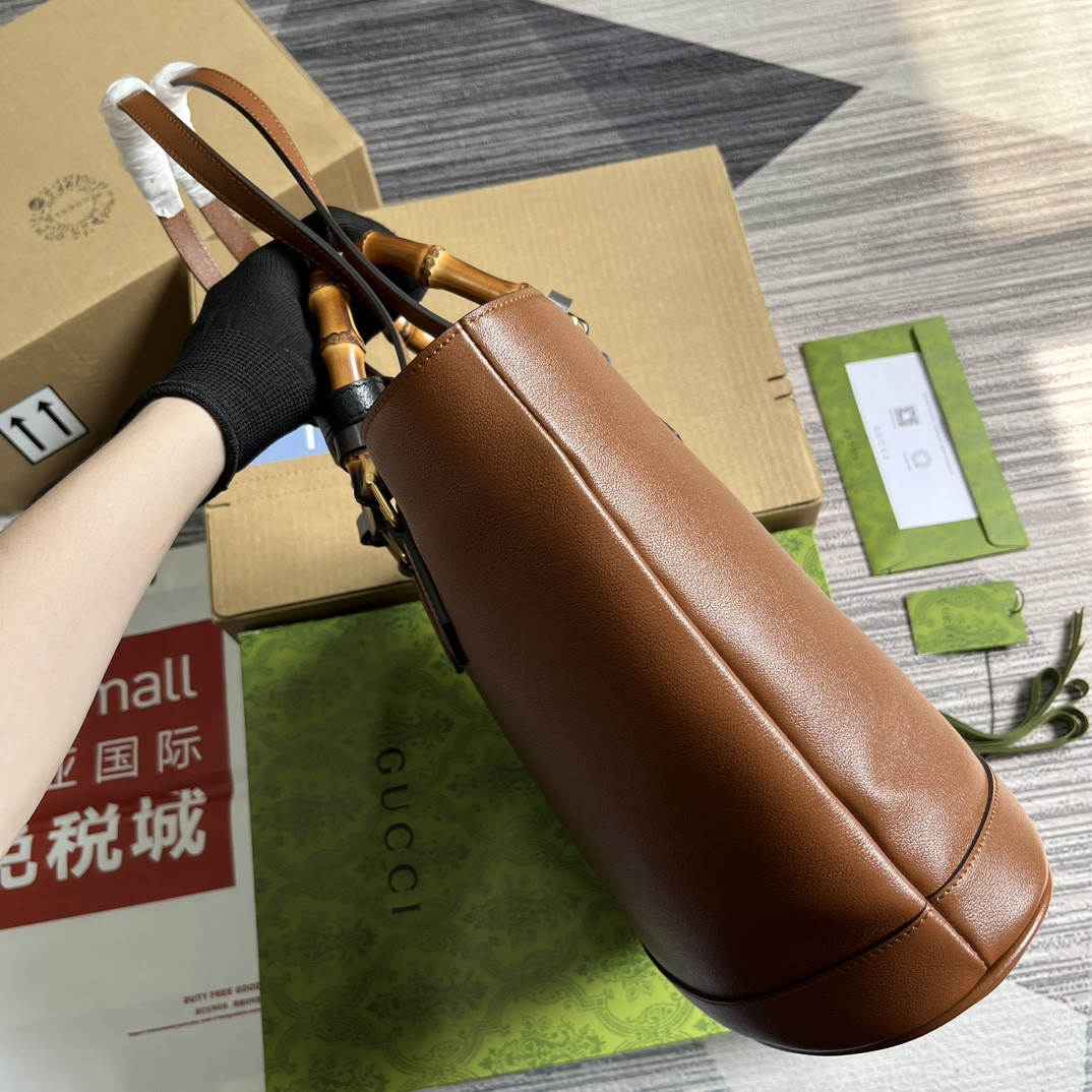 G*u*i DIANA MEDIUM TOTE BAG Cuir 31W x 27H x 15D CM