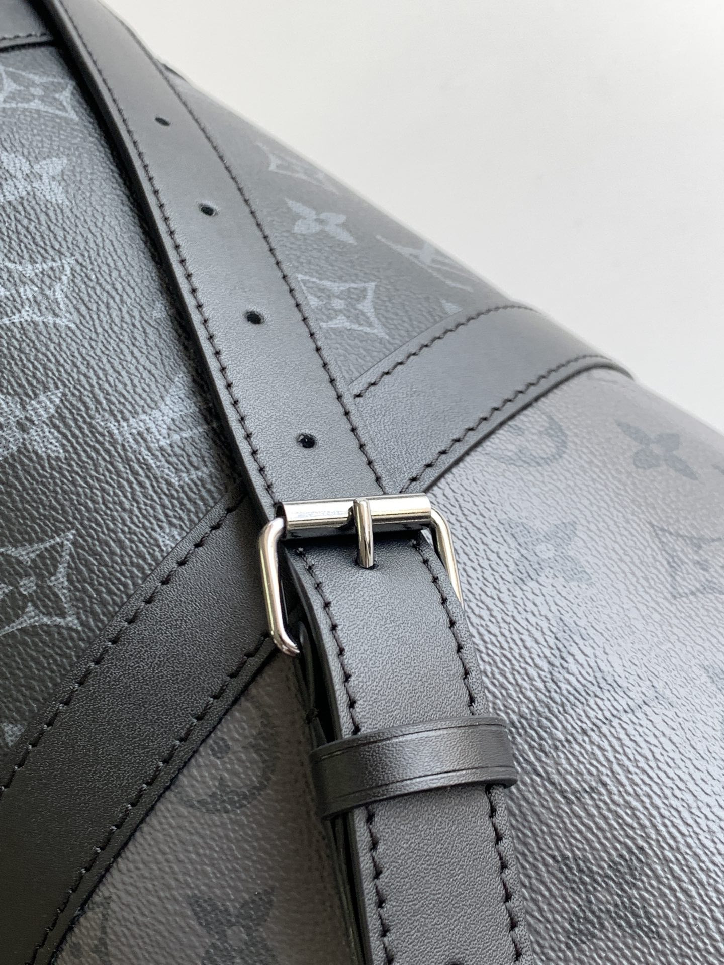 L0*is V*t0n Keepall Bandoulière 50 M45392