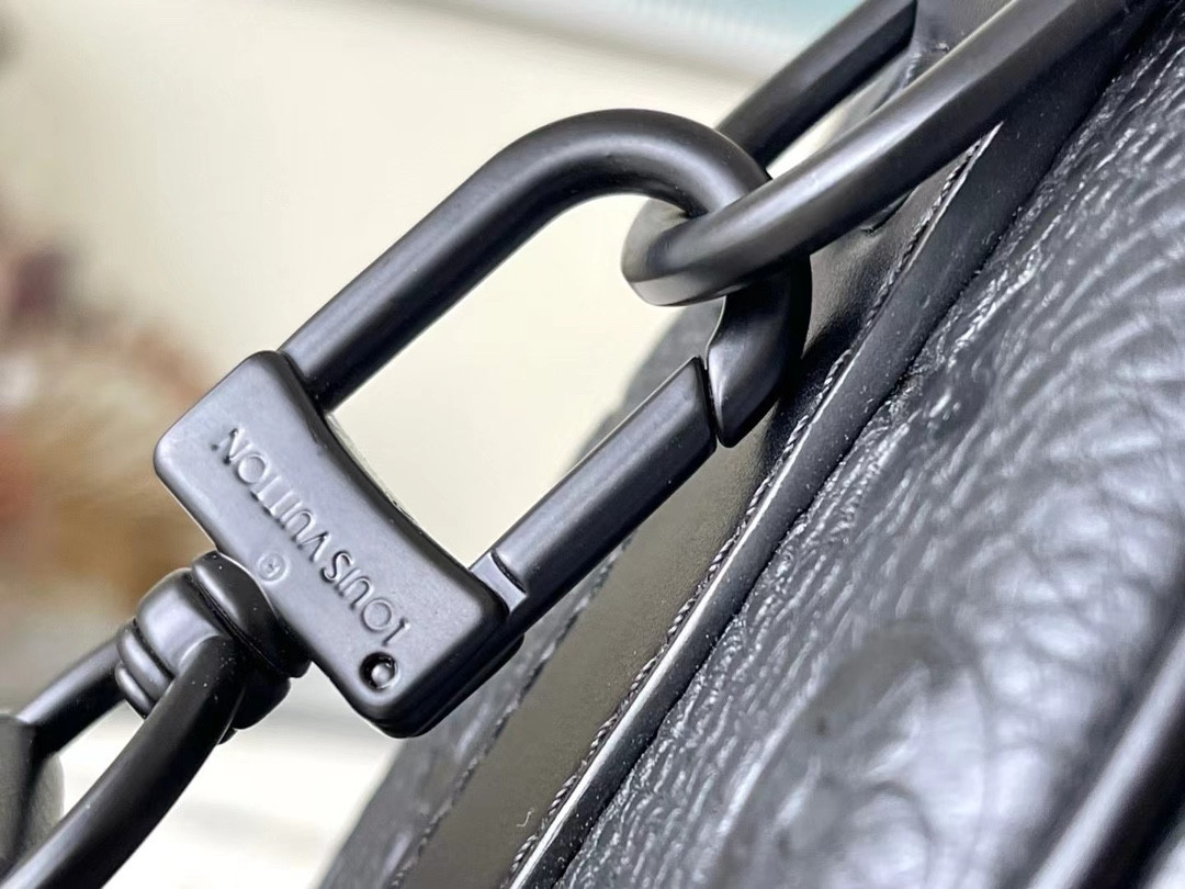 L0*is V*t0n Keepall Bandoulière 25 M20900 9.8 x 5.9 x 4.3 inches