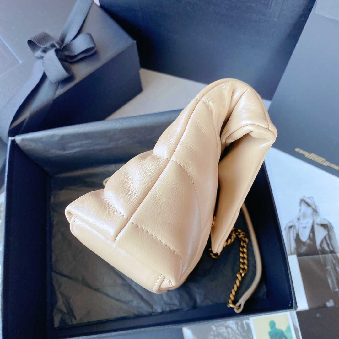 Y*L PUFFER IN LEATHER BEIGE 23 X 15.5 X 5.8 CM