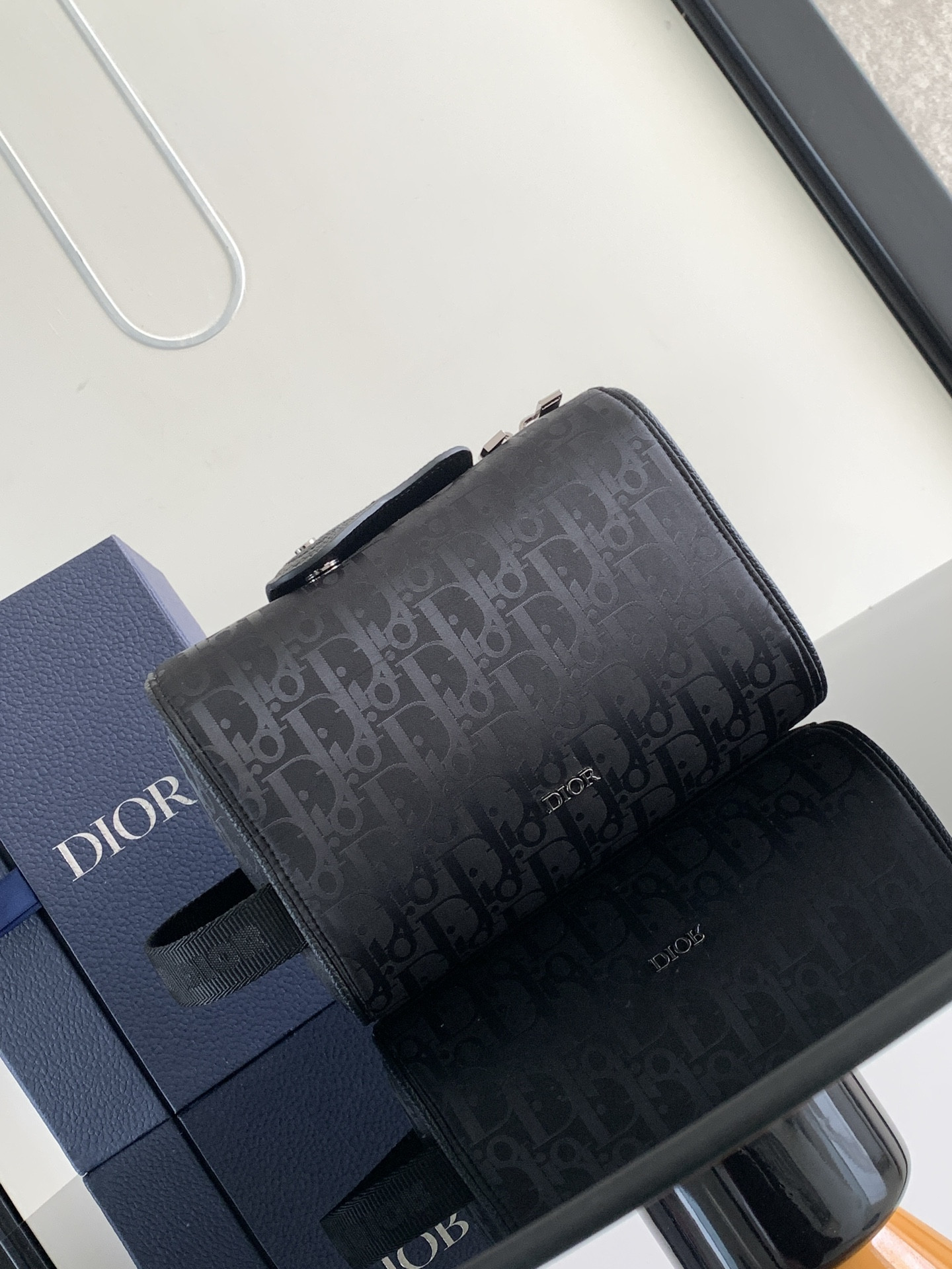 D*0r Lingot Toiletry Bag Black Oblique Mirage Technical Fabric 8.5 x 5 x 4 inches