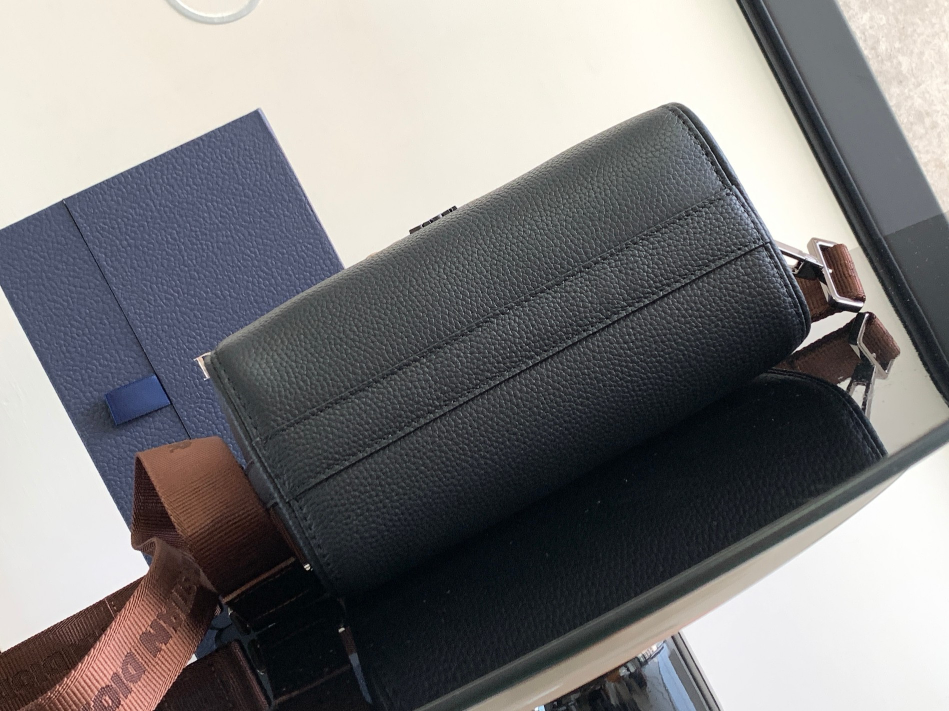 D*0r Lingot Toiletry Bag GRAINED LEATHER BLACK Black Oblique Mirage Technical Fabric 8.5 x 5 x 4 inches