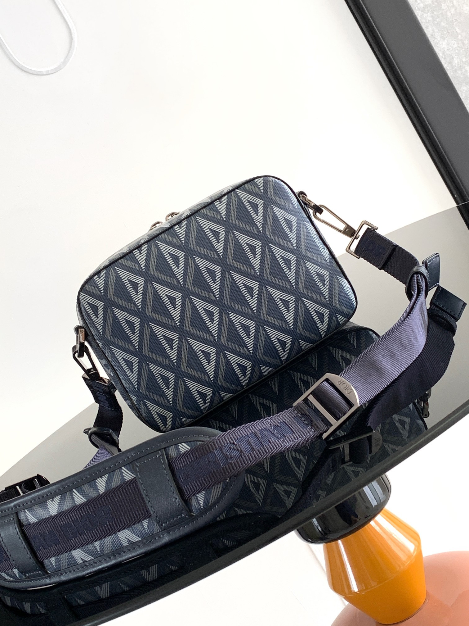 D*0r Safari Bag with Strap Blue white 8.5 x 6 x 2.5 inches