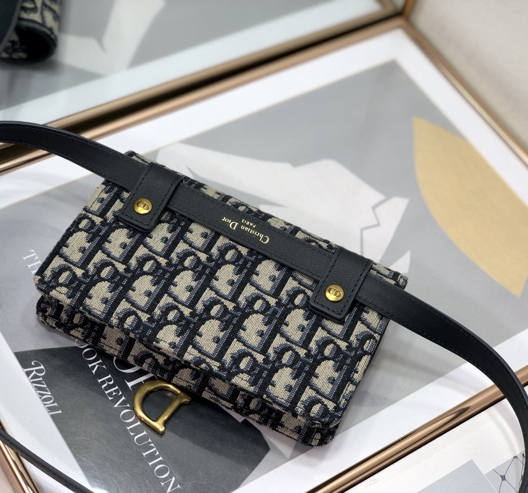 D*0r Saddle Pouch Blue D*0r Oblique Jacquard  6.5 x 4 x 1.5 inches