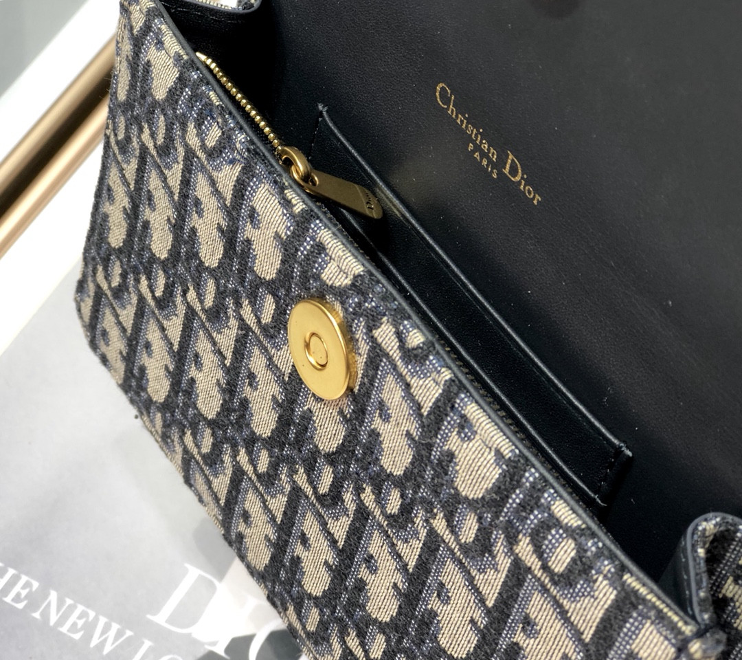 D*0r Saddle Pouch Blue D*0r Oblique Jacquard  6.5 x 4 x 1.5 inches