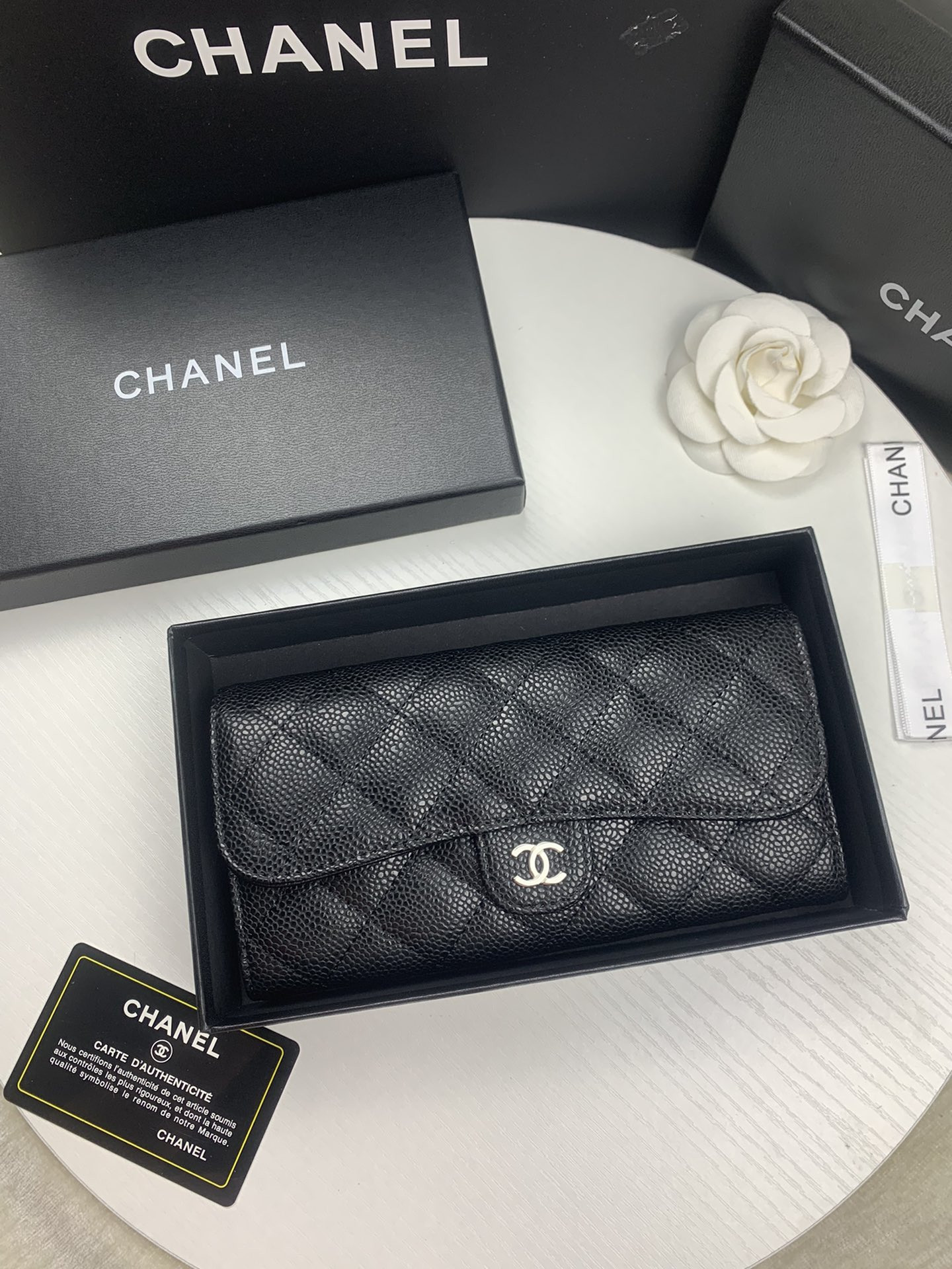 Ch*el FLAP WALLET GRAINED LEATHER BLACK 19.5 x10 cm