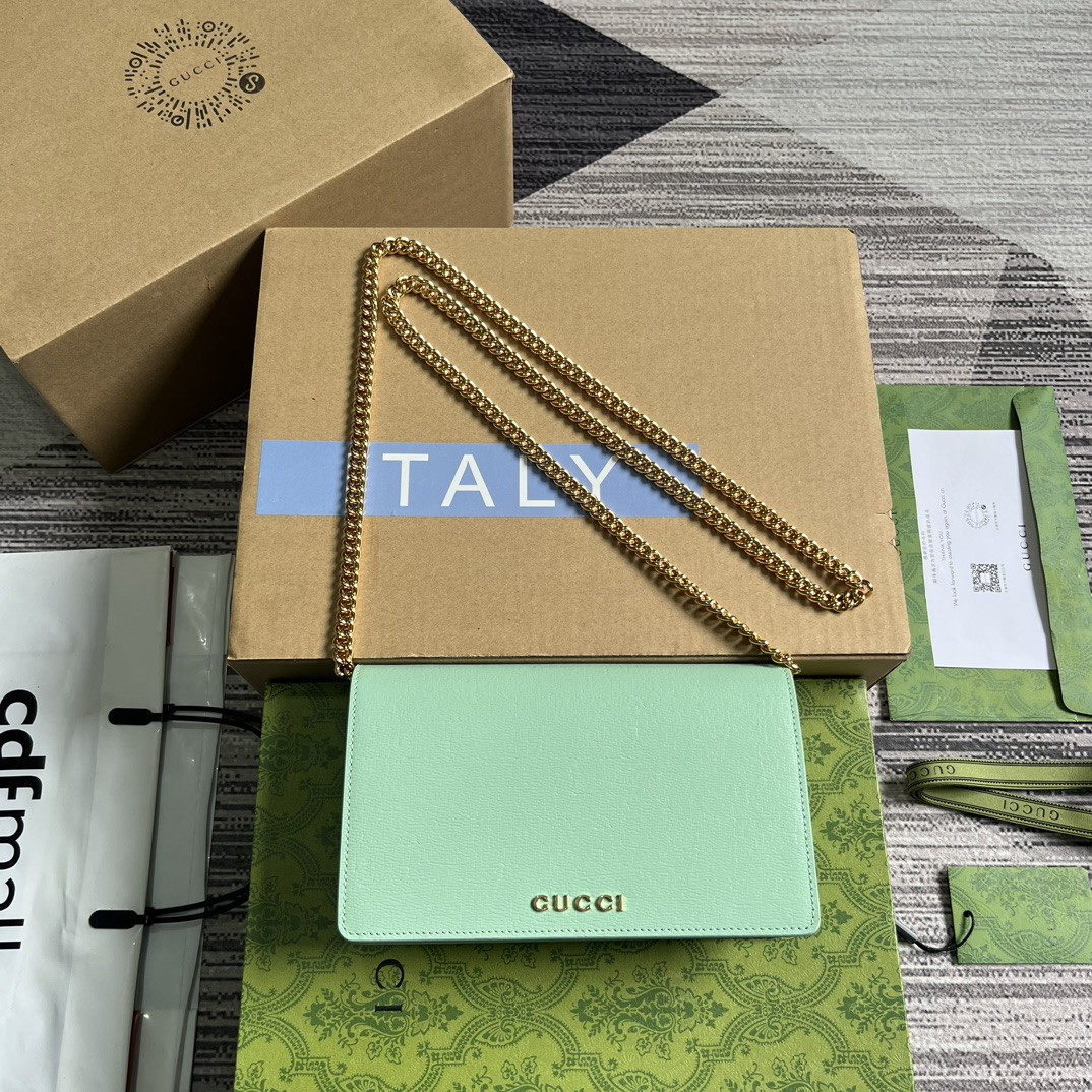 CHAIN WALLET WITH G*u*i SCRIPT GREEN 7.8"W x 5"H x 1.6"D