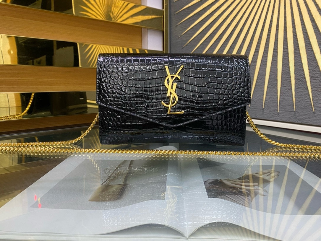 Y*L UPTOWN CHAIN WALLET IN CROCODILE-EMBOSSED SHINY LEATHER 7.5 X 4.7 X 1.2 INCHES