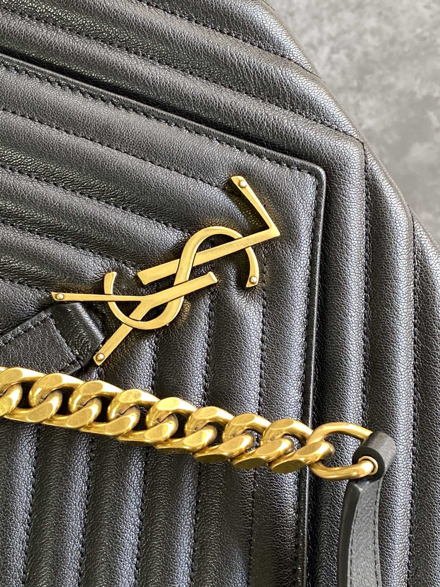 Y*L COLLEGE LARGE IN QUILTED LEATHER BLACK GOLD 32X21X8 CM