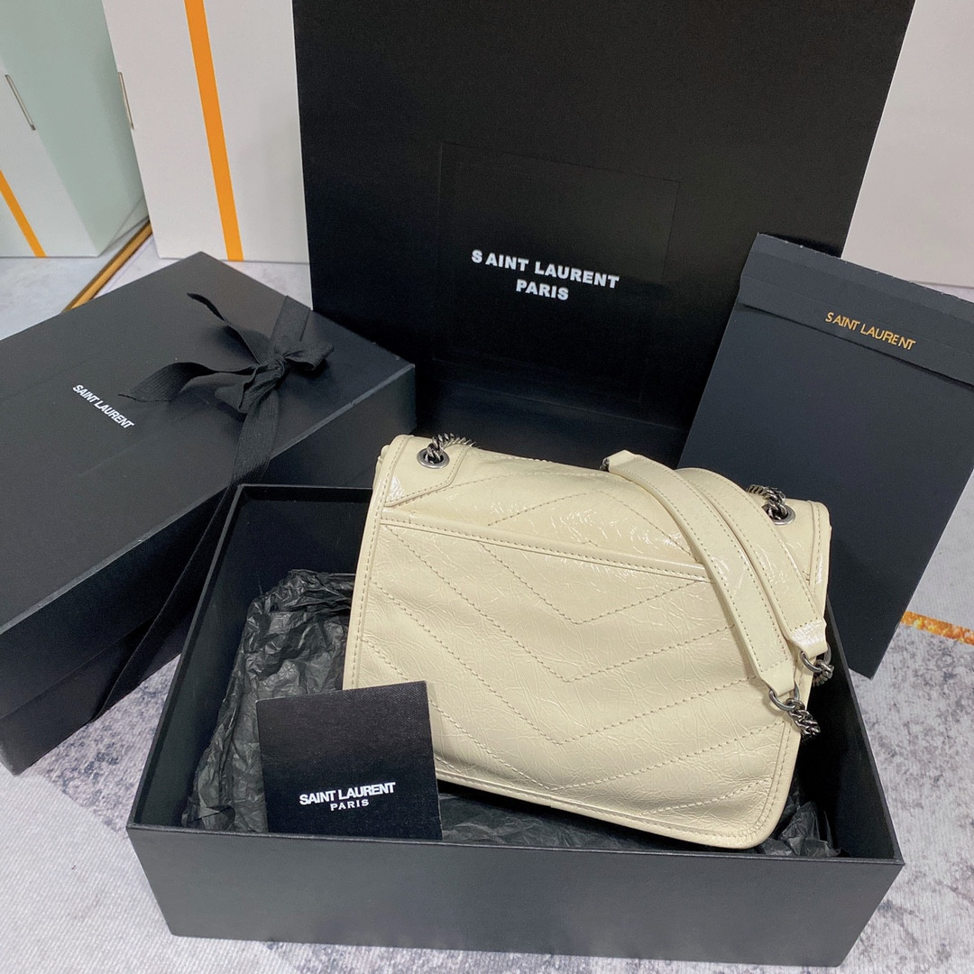 Y*L NIKI BABY IN VINTAGE LEATHER BLANC VINTAGE 8.2 X 6 X 2.9 INCHES