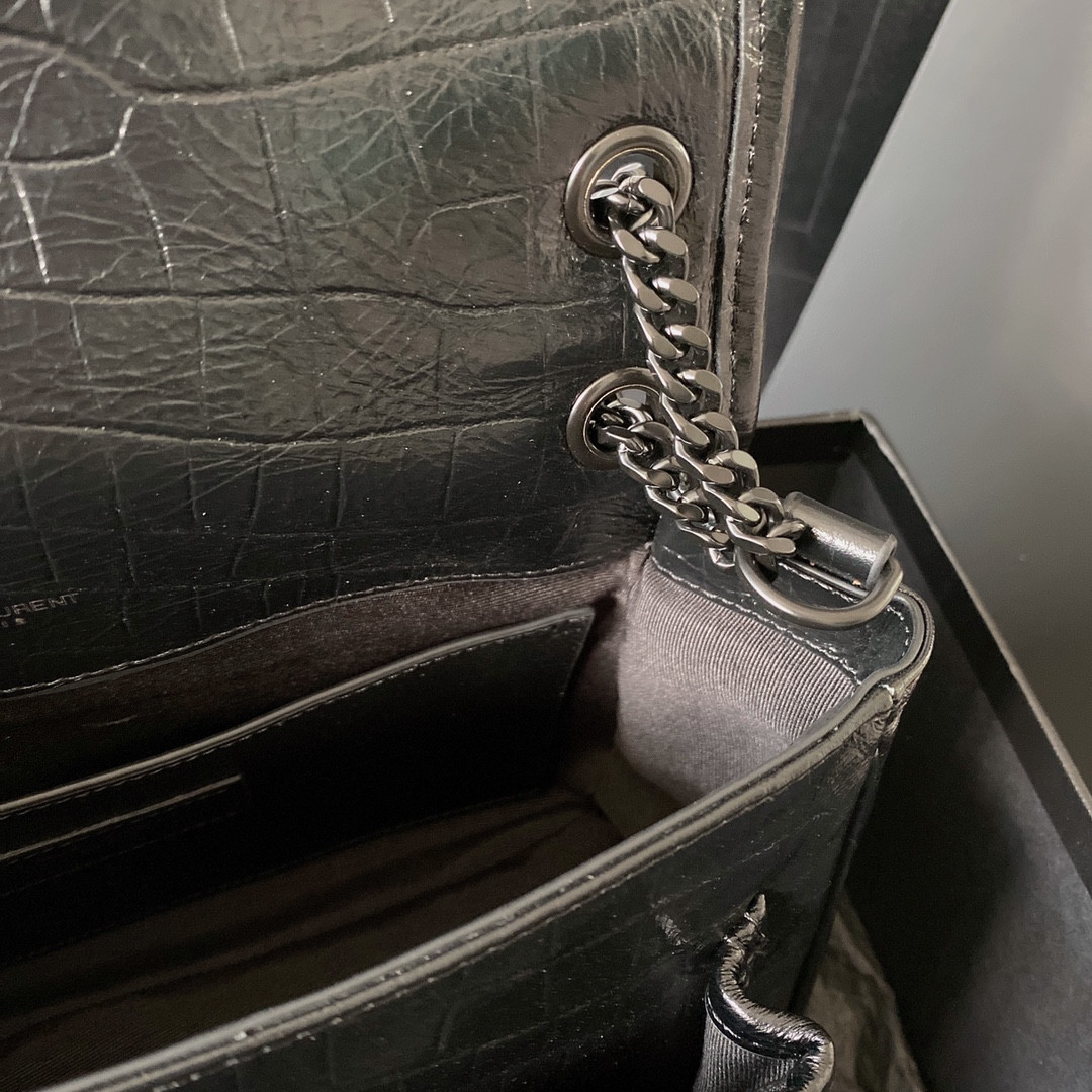 Y*L NIKI BABY IN VINTAGE LEATHER BLACK SILVER 8.2 X 6 X 2.9 INCHES