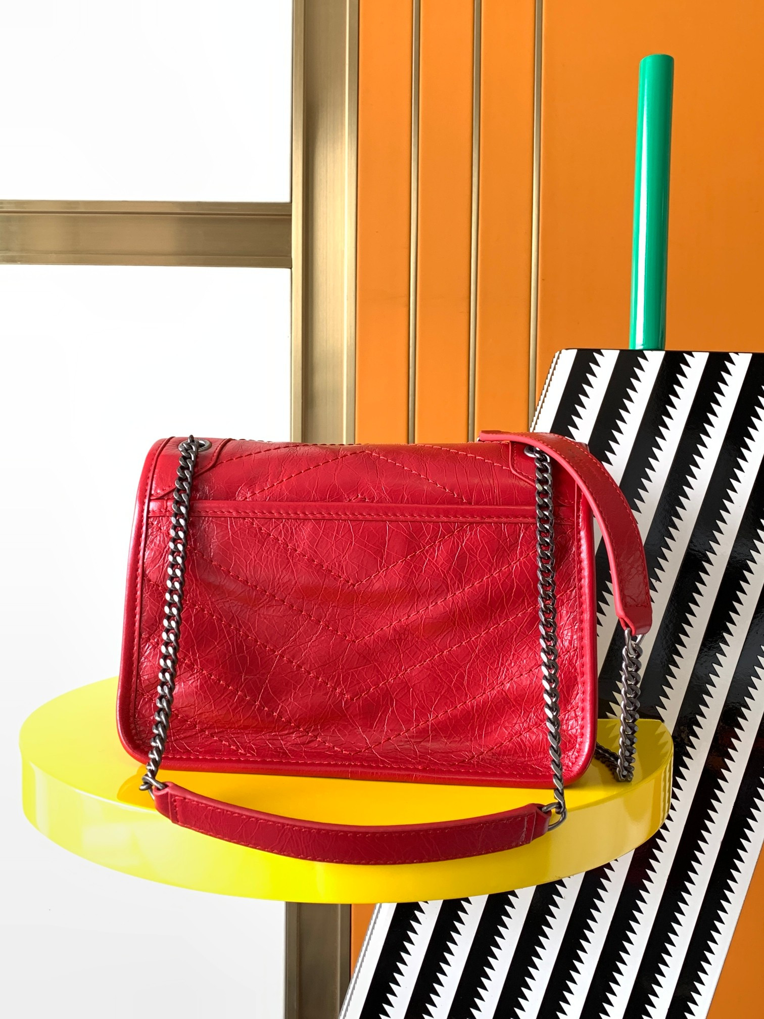 Y*L NIKI BABY IN VINTAGE LEATHER RED 8.2 X 6 X 2.9 INCHES