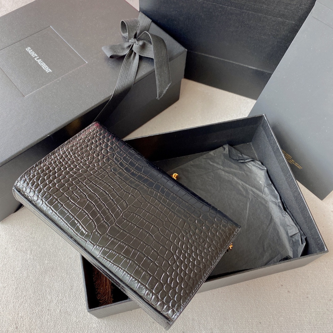 Y*L KATE SMALL IN GRAIN DE POUDRE EMBOSSED LEATHER BLACK 7.8 X 4.9 X 1.9 INCHES