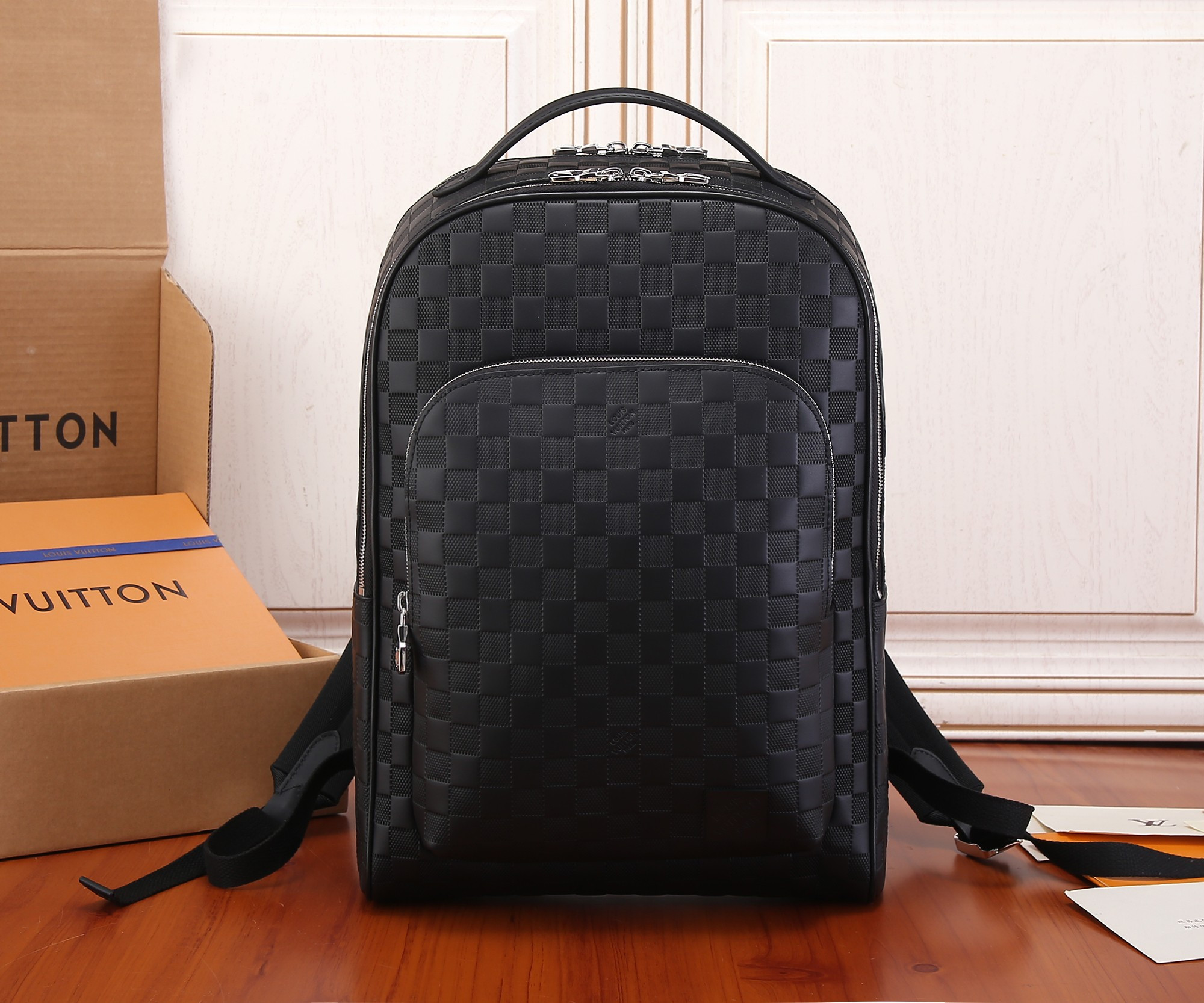 L0*is V*t0n N40501 Avenue Backpack 40 x 31 x 15 cm