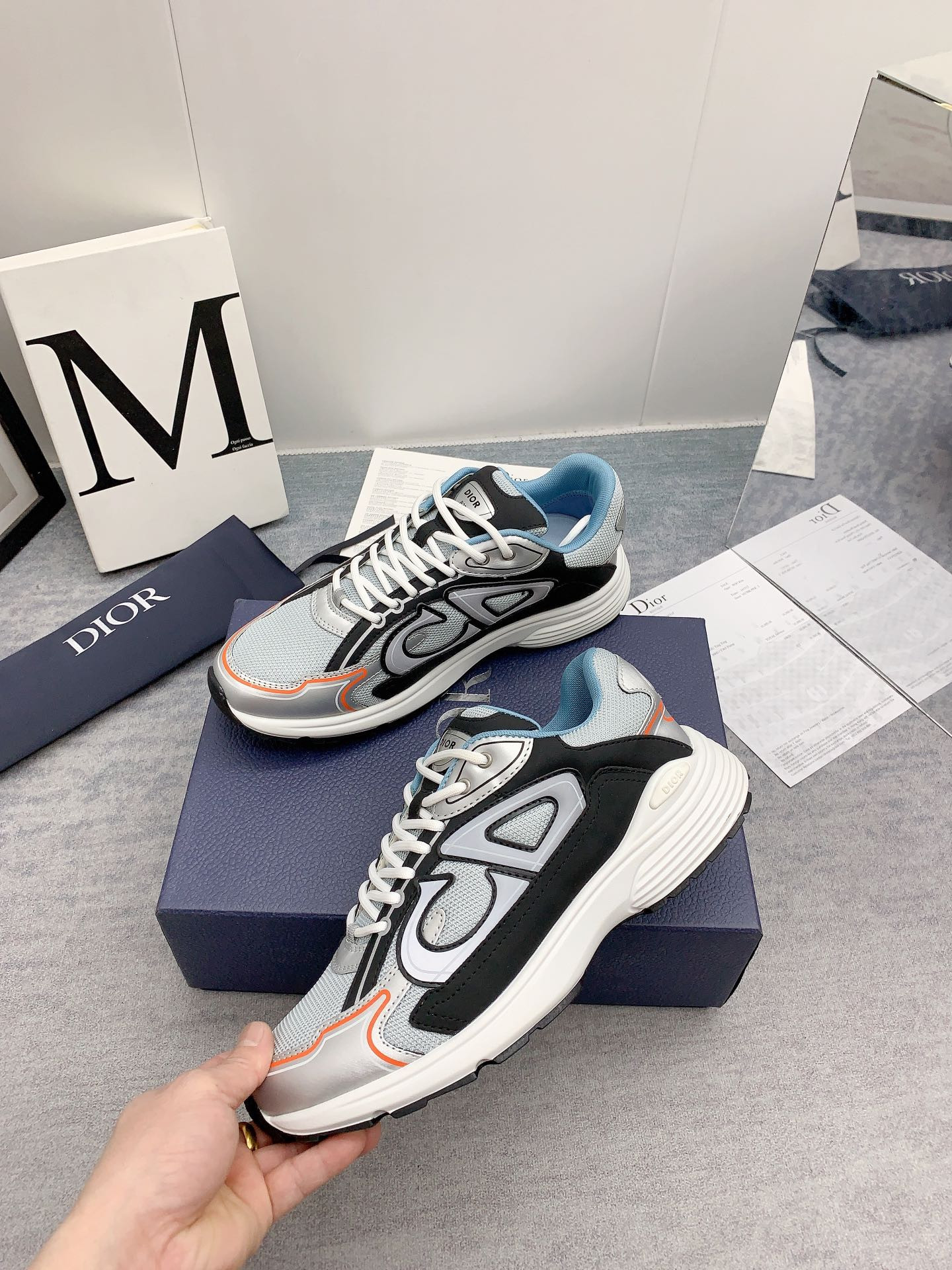 UA D*0r B30 Silver Dark Grey