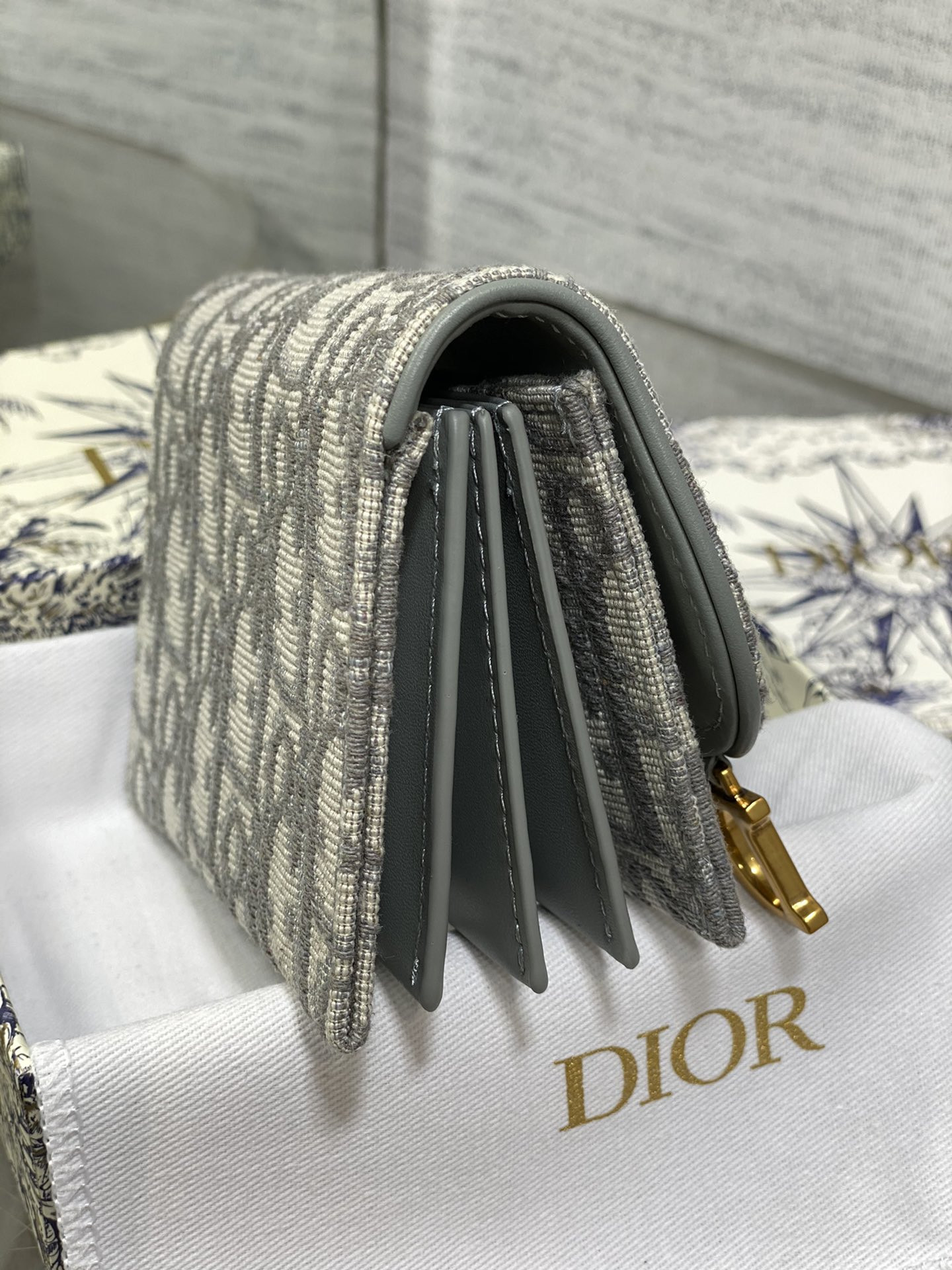 D*0r CARD HOLDER 12-10-5CM